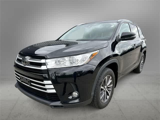 used 2019 Toyota Highlander car, priced at $23,415