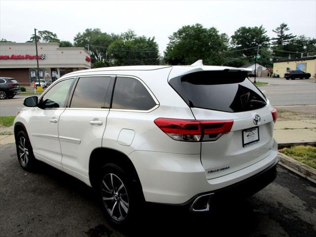 used 2018 Toyota Highlander car, priced at $23,555