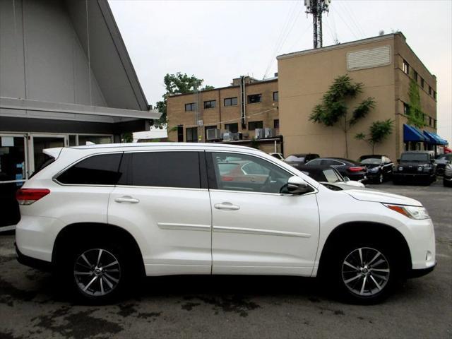used 2018 Toyota Highlander car, priced at $23,555