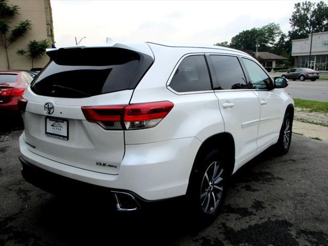used 2018 Toyota Highlander car, priced at $23,555