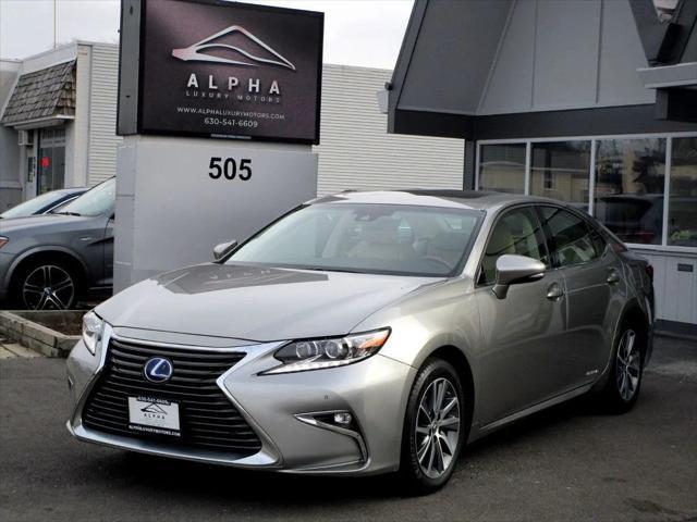 used 2017 Lexus ES 300h car, priced at $22,555