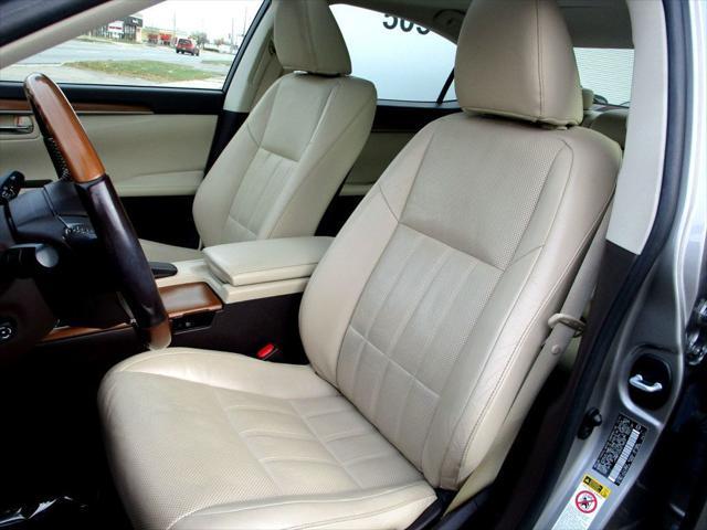 used 2017 Lexus ES 300h car, priced at $21,985