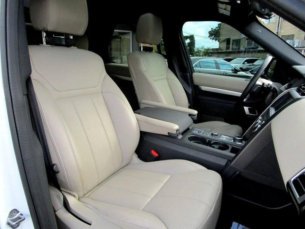 used 2020 Land Rover Discovery car, priced at $24,985