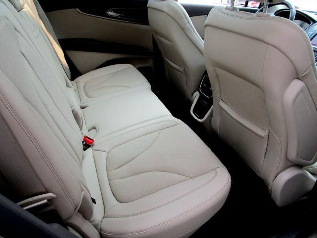 used 2020 Lincoln Nautilus car, priced at $22,555