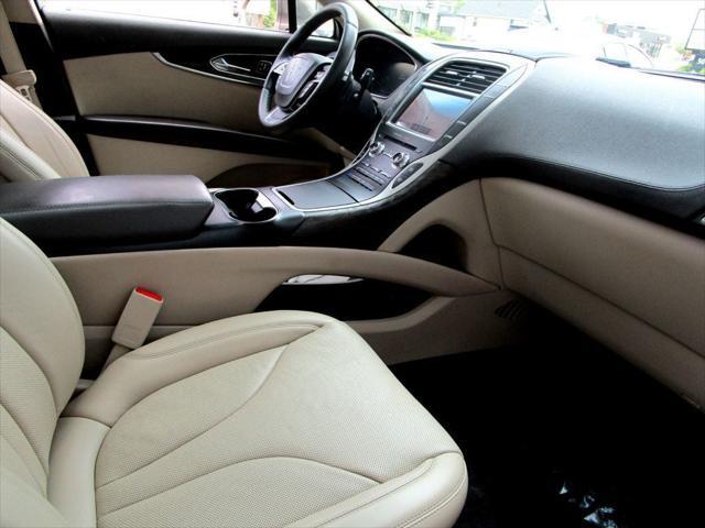 used 2020 Lincoln Nautilus car, priced at $22,555
