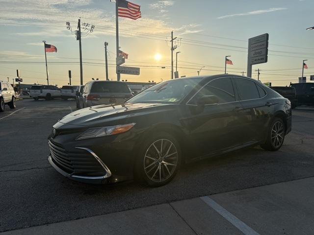 used 2022 Toyota Camry Hybrid car, priced at $28,800