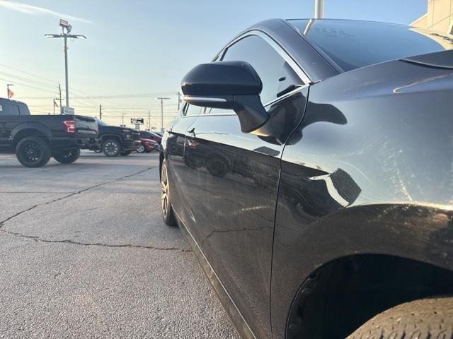 used 2022 Toyota Camry Hybrid car, priced at $28,800