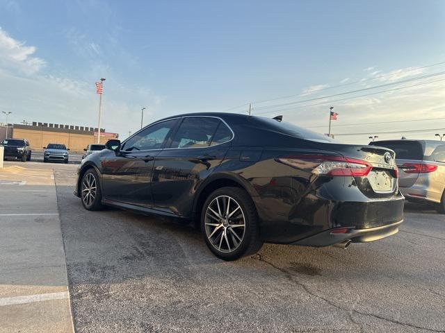 used 2022 Toyota Camry Hybrid car, priced at $28,800