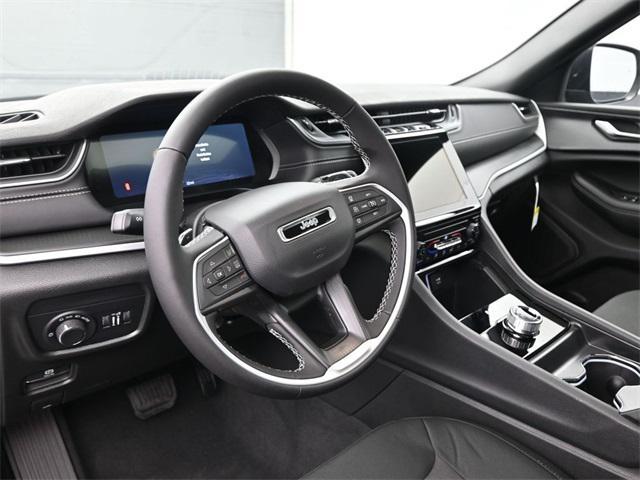 new 2025 Jeep Grand Cherokee L car, priced at $33,125