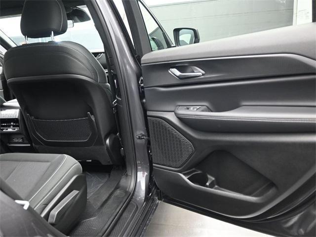 new 2025 Jeep Grand Cherokee L car, priced at $33,125