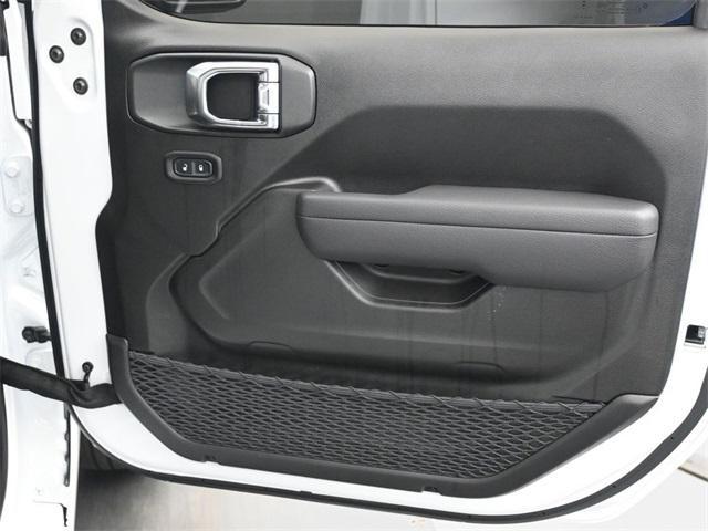 new 2025 Jeep Wrangler car, priced at $36,750