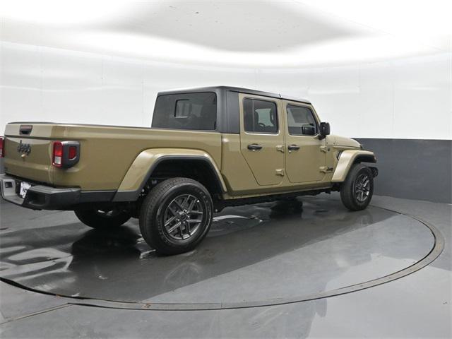 new 2025 Jeep Gladiator car, priced at $42,689