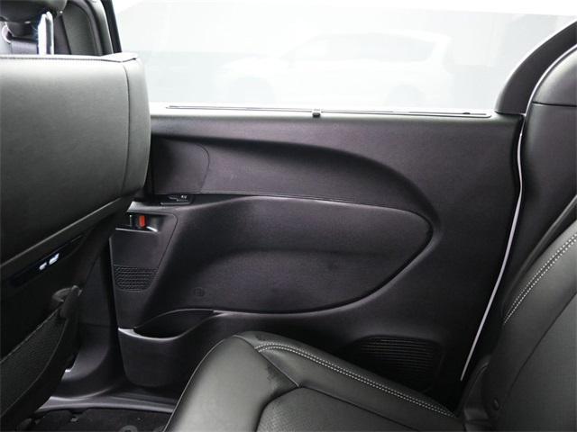 new 2025 Chrysler Pacifica car, priced at $39,668
