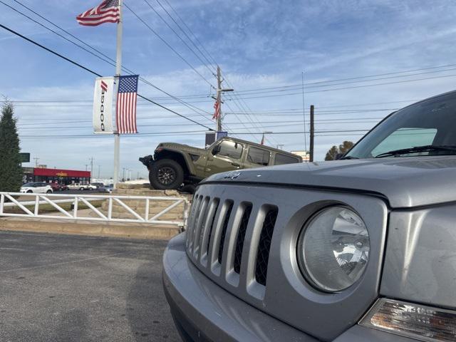 used 2015 Jeep Patriot car, priced at $5,000