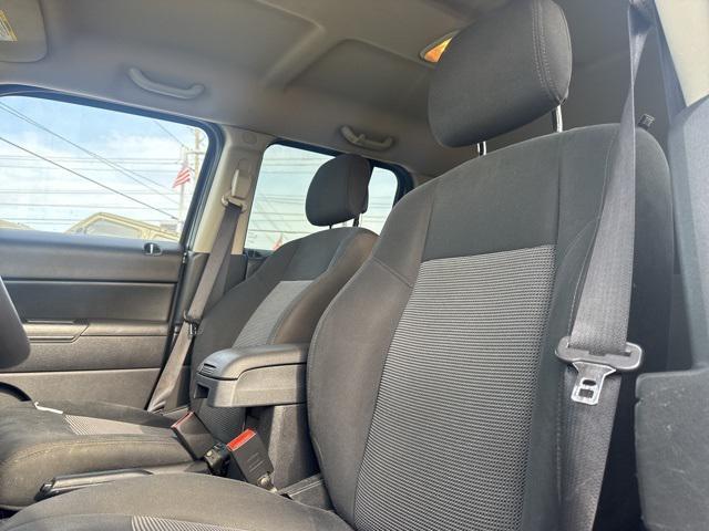 used 2015 Jeep Patriot car, priced at $5,000