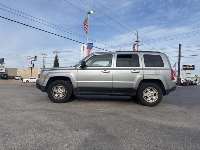 used 2015 Jeep Patriot car, priced at $5,000