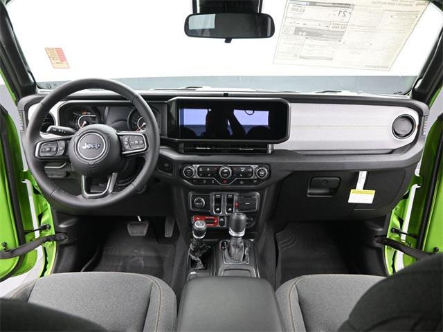 new 2025 Jeep Wrangler car