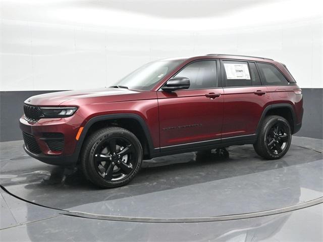 new 2025 Jeep Grand Cherokee car, priced at $40,198