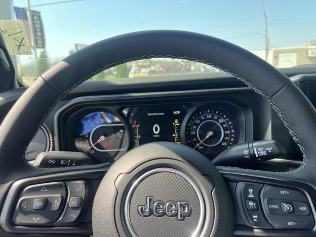 new 2025 Jeep Gladiator car, priced at $45,800