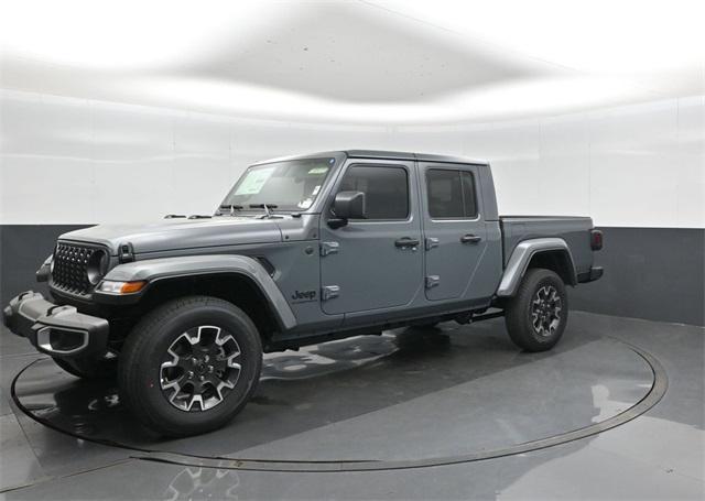 new 2025 Jeep Gladiator car, priced at $45,800