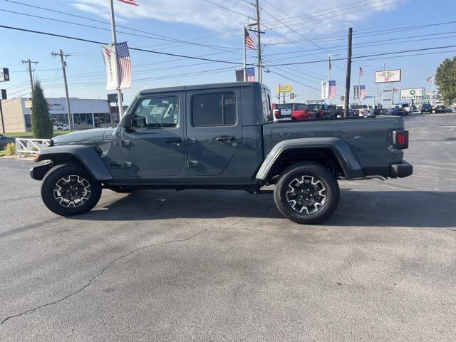 new 2025 Jeep Gladiator car, priced at $45,800