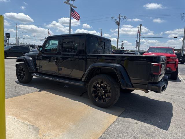 used 2023 Jeep Gladiator car, priced at $34,251