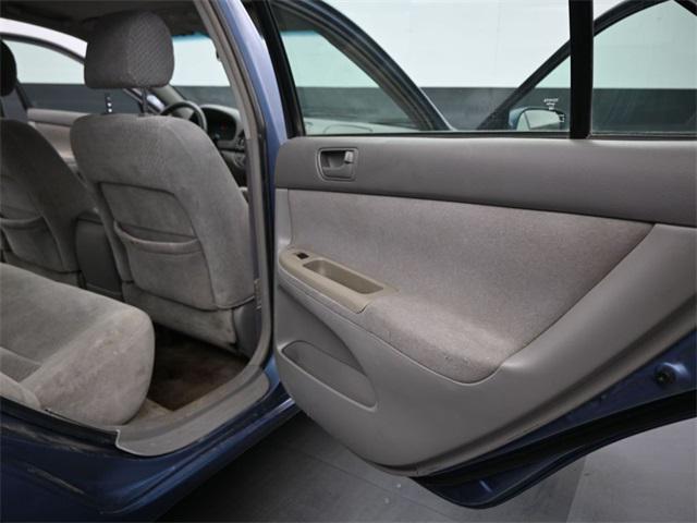 used 2004 Toyota Camry car, priced at $1,100