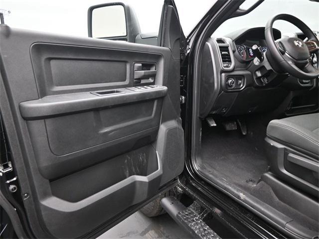 new 2025 Ram 2500 car, priced at $60,571