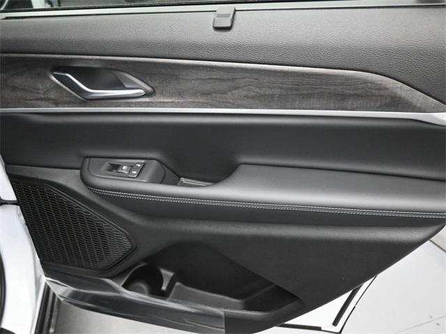 new 2025 Jeep Grand Cherokee L car, priced at $49,065