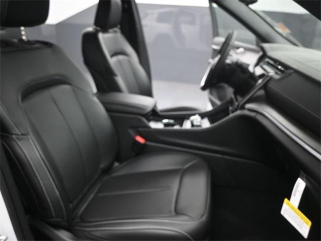 new 2025 Jeep Grand Cherokee L car, priced at $49,065