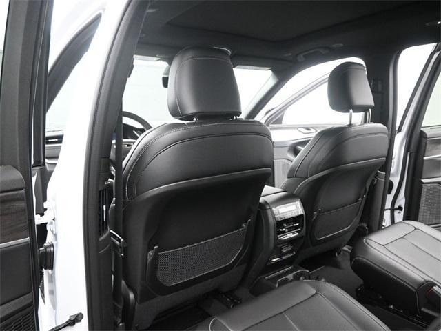 new 2025 Jeep Grand Cherokee L car, priced at $49,065