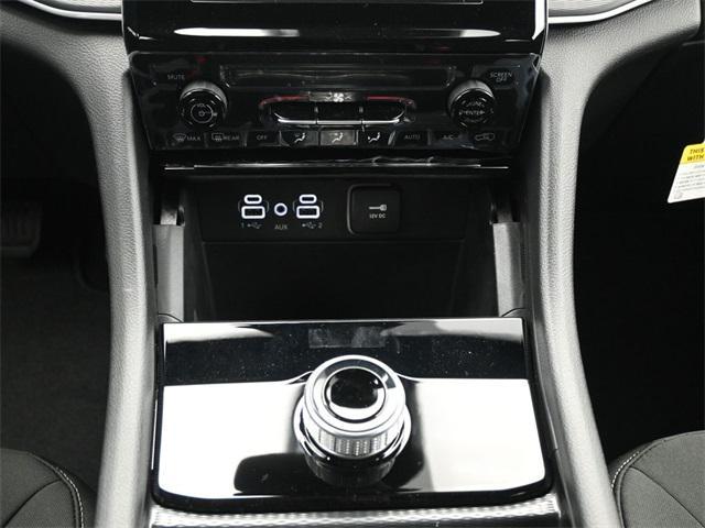 new 2024 Jeep Grand Cherokee car, priced at $35,420
