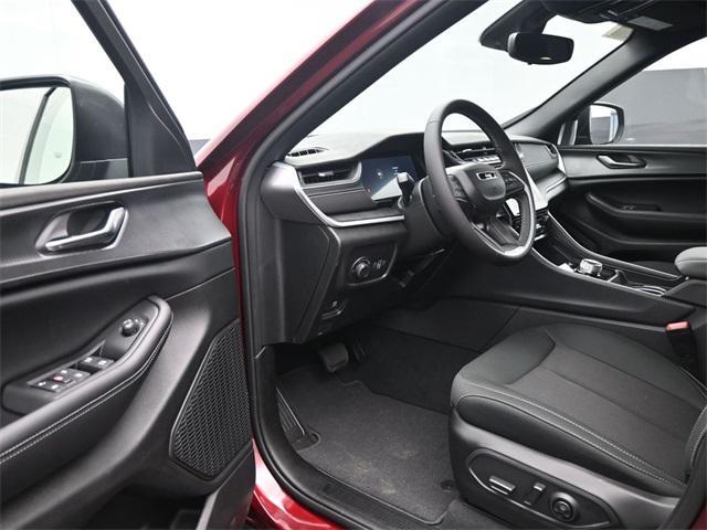 new 2024 Jeep Grand Cherokee car, priced at $35,420