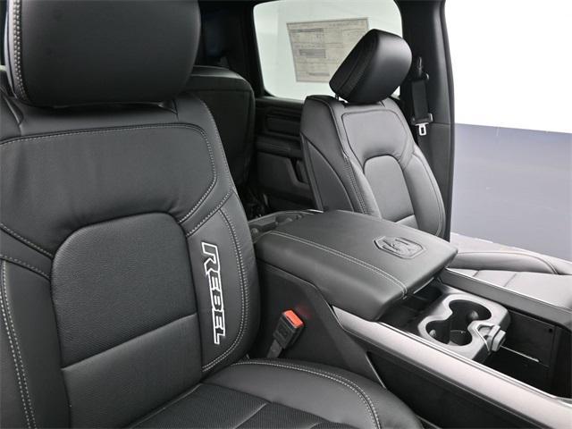 new 2025 Ram 1500 car, priced at $59,136
