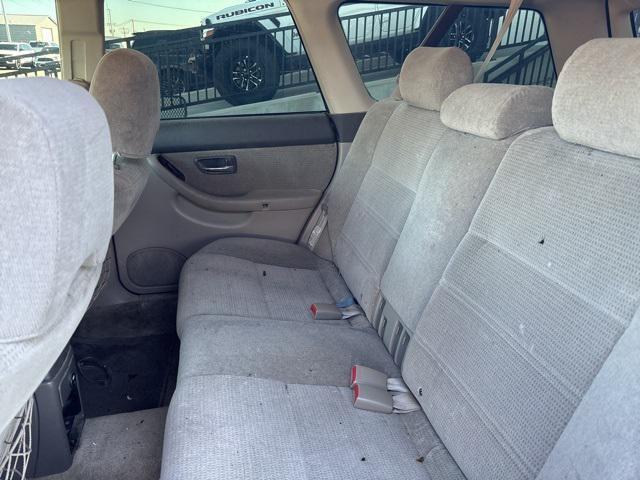 used 2004 Subaru Outback car, priced at $2,500
