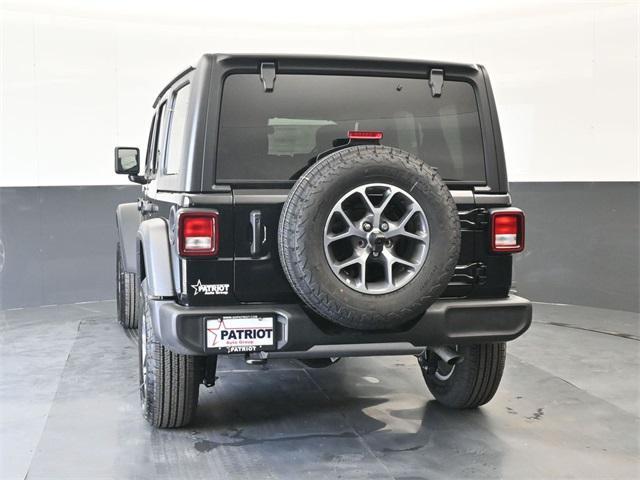 new 2025 Jeep Wrangler car, priced at $44,713