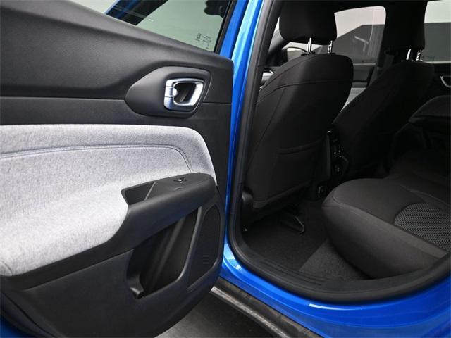 new 2025 Jeep Compass car, priced at $23,090