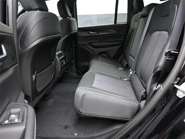new 2025 Jeep Grand Cherokee car, priced at $32,125