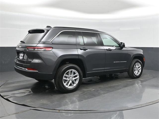 new 2025 Jeep Grand Cherokee car, priced at $33,525