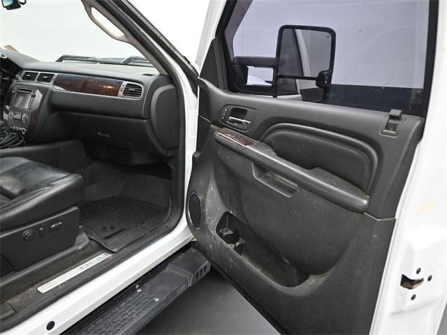 used 2014 GMC Sierra 3500 car, priced at $25,000