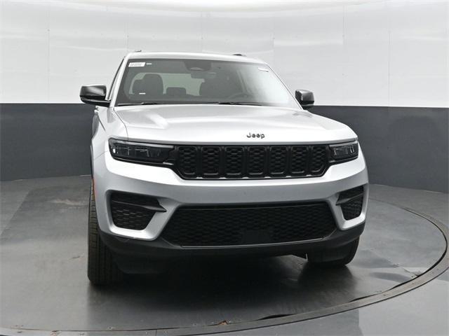 new 2025 Jeep Grand Cherokee car, priced at $40,898