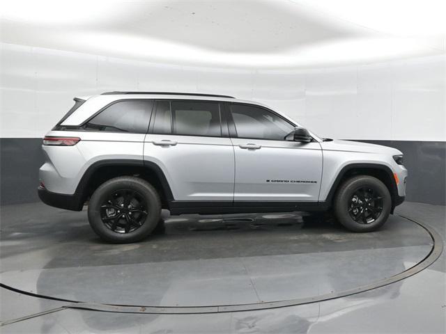 new 2025 Jeep Grand Cherokee car, priced at $40,898