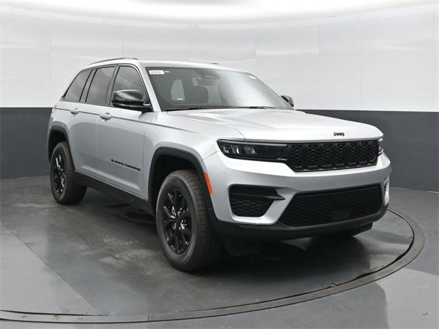new 2025 Jeep Grand Cherokee car, priced at $38,975