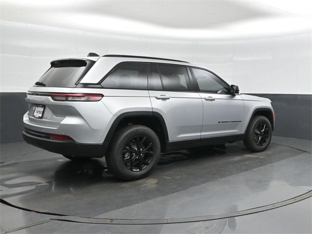 new 2025 Jeep Grand Cherokee car, priced at $38,975