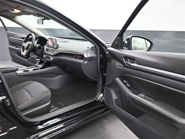 used 2023 Nissan Altima car, priced at $20,000