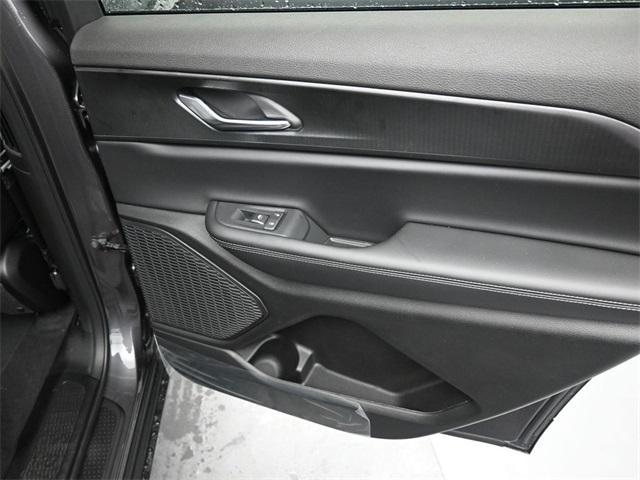 new 2025 Jeep Grand Cherokee L car, priced at $43,298