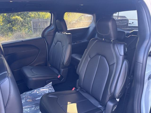 new 2026 Chrysler Pacifica car, priced at $36,692