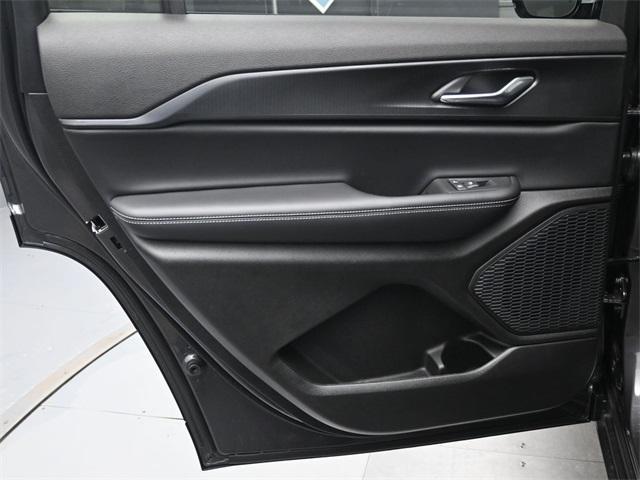 new 2025 Jeep Grand Cherokee L car, priced at $40,370