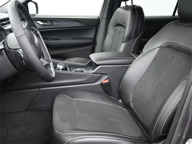 new 2025 Jeep Grand Cherokee L car, priced at $40,370