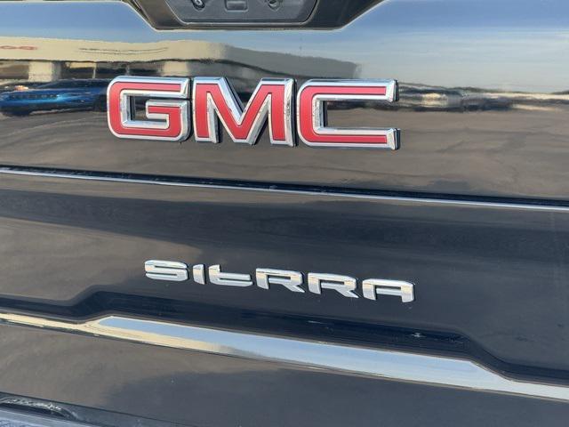 used 2022 GMC Sierra 1500 car, priced at $38,200